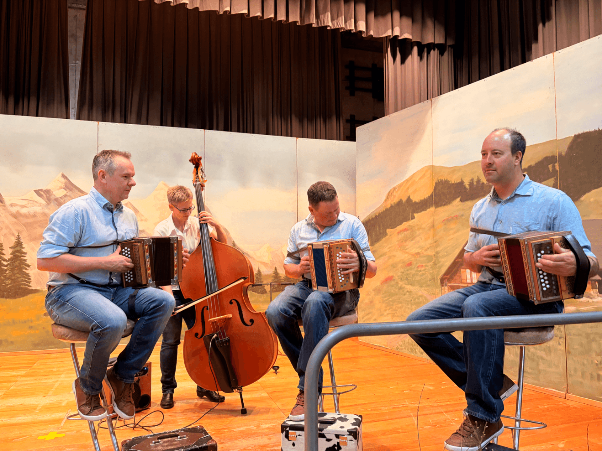 POZBLIZ 🪗🎻🥳